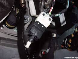 See U3202 repair manual